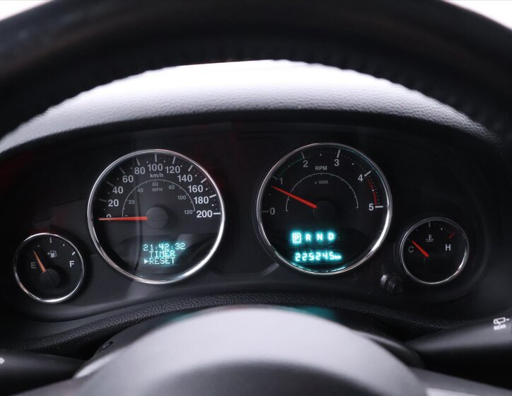 Jeep Wrangler SUV / Terénní 2,8 l 147 kw