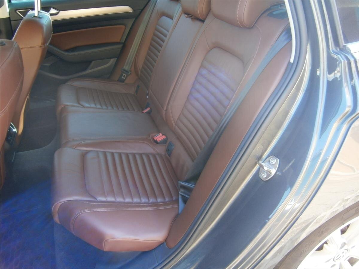 Volkswagen Passat Kombi 2,0 l 110 kw