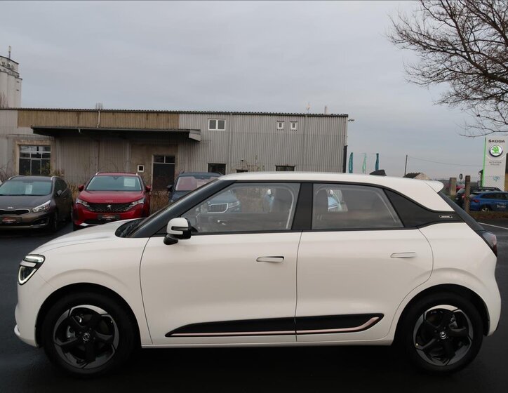 Dongfeng Box Hatchback 0,0 70 kw