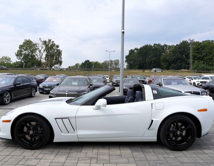 Chevrolet Corvette 13