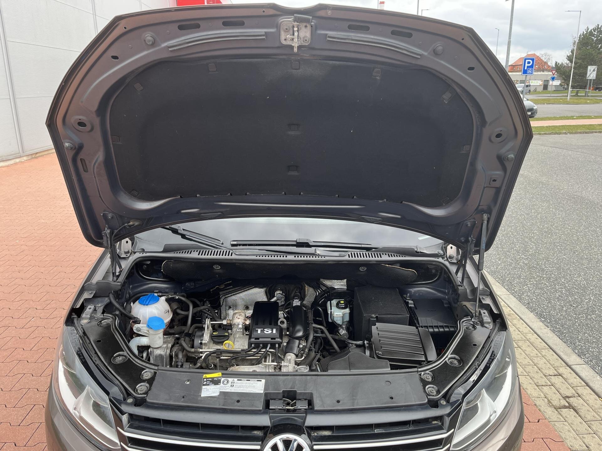 Volkswagen Touran Ostatní 1,2 l 77 kw