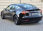 Tesla Model 3 Sedan 0,0 377 kw