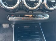 Mercedes-Benz GLB SUV / Terénní 1,3 l 100 kw