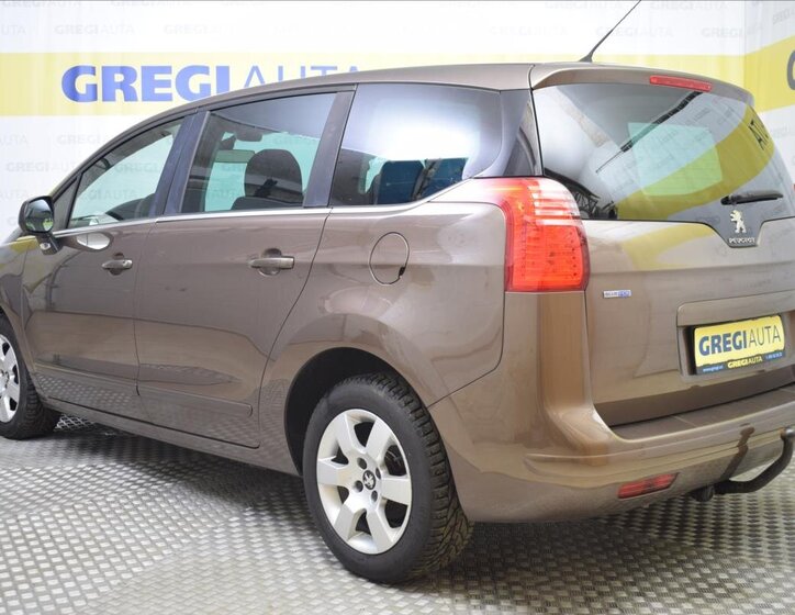 Peugeot 5008 MPV 1,6 l 88 kw