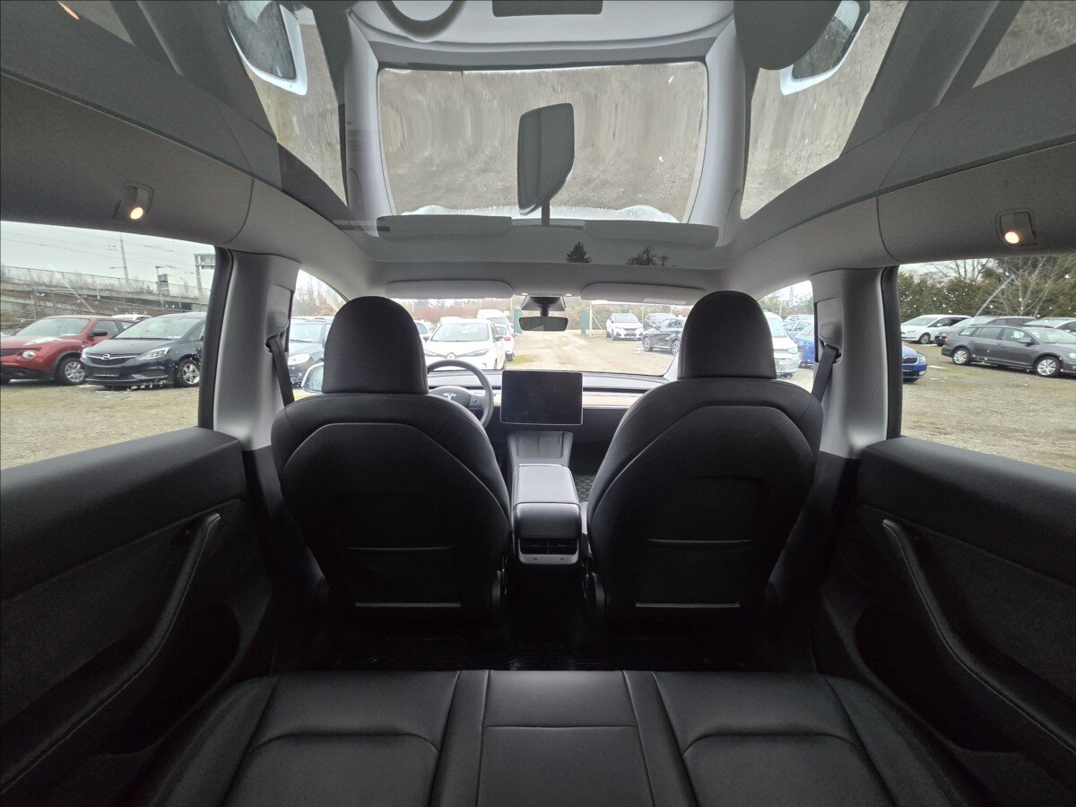 Tesla Model Y SUV 0,0 393 kw