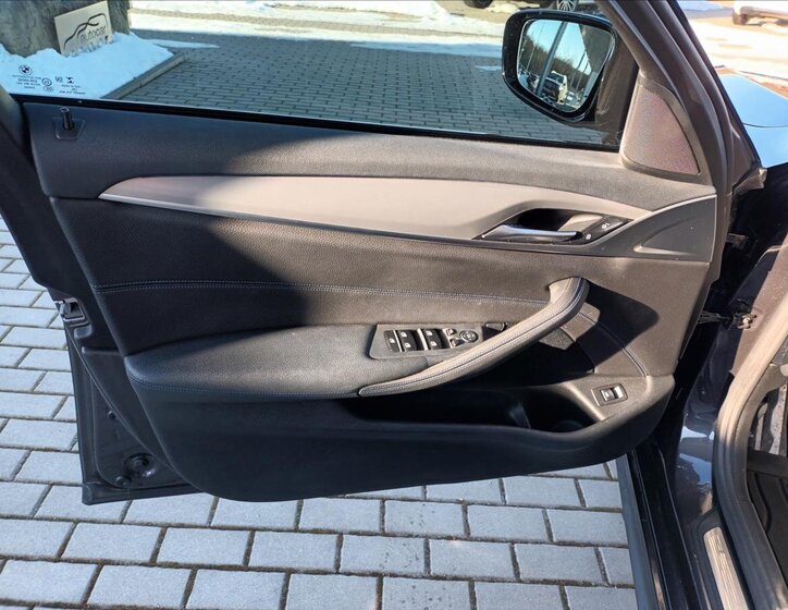 BMW Řada 5 Kombi 2,0 l 140 kw