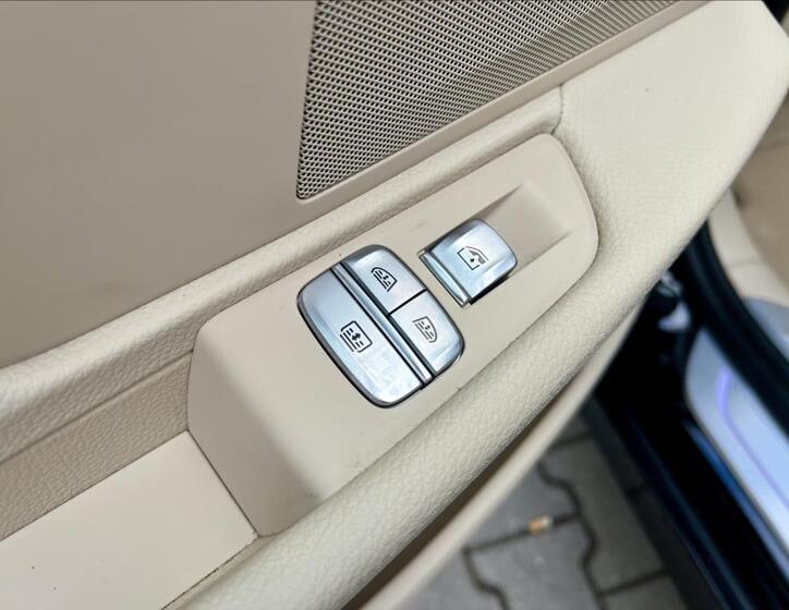 BMW Řada 7 16