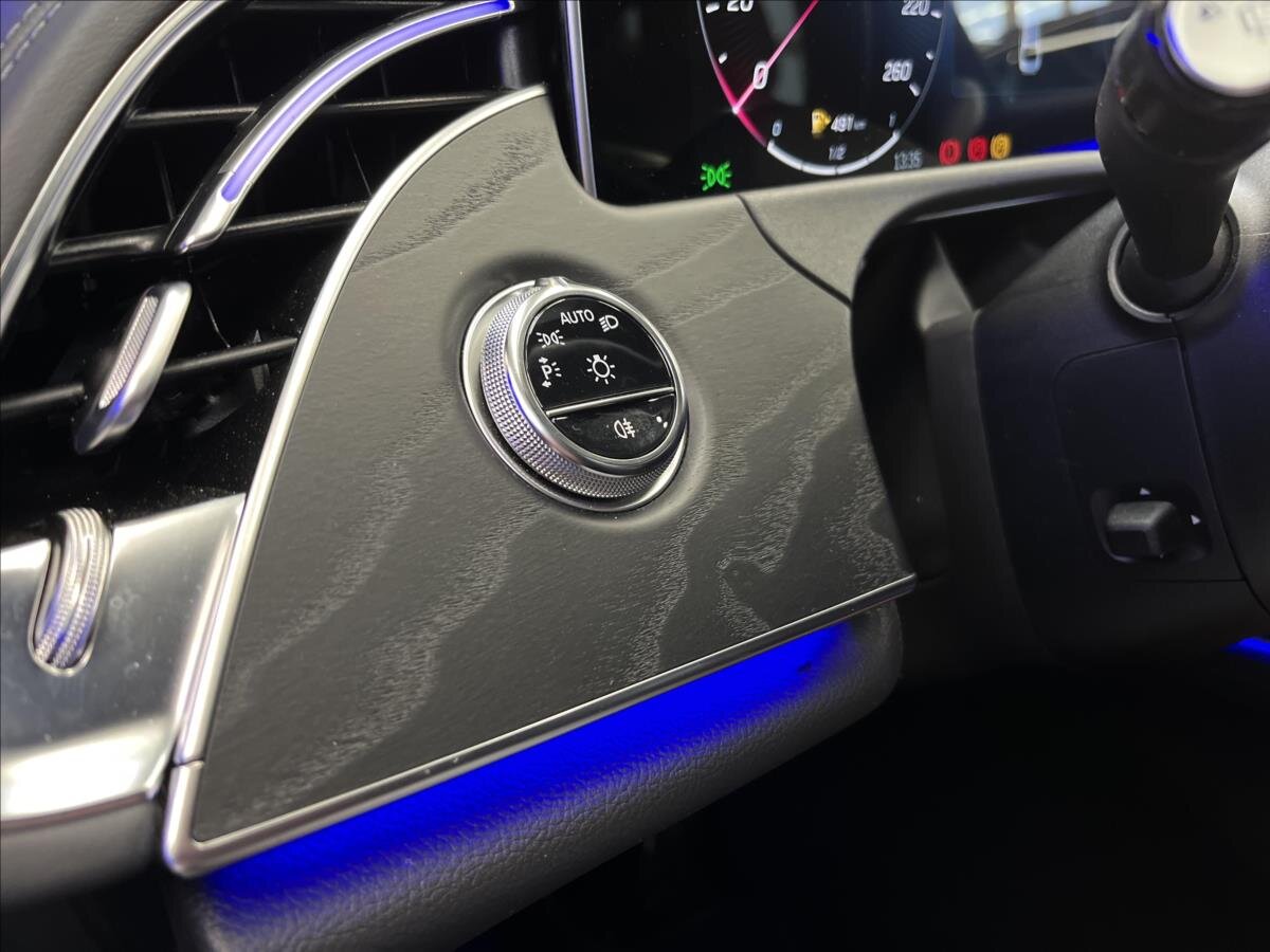 Mercedes-Benz Třídy E Sedan 2,0 l 185 kw