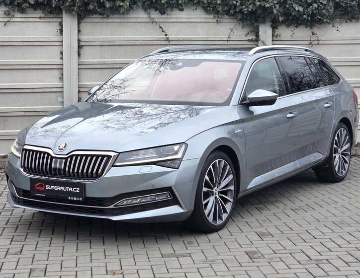 Škoda Superb Kombi 2,0 l 140 kw