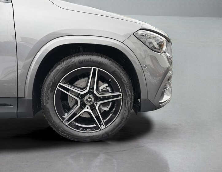 Mercedes-Benz GLA 15