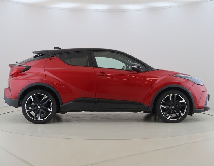 Toyota C-HR SUV 2,0 l 112 kw