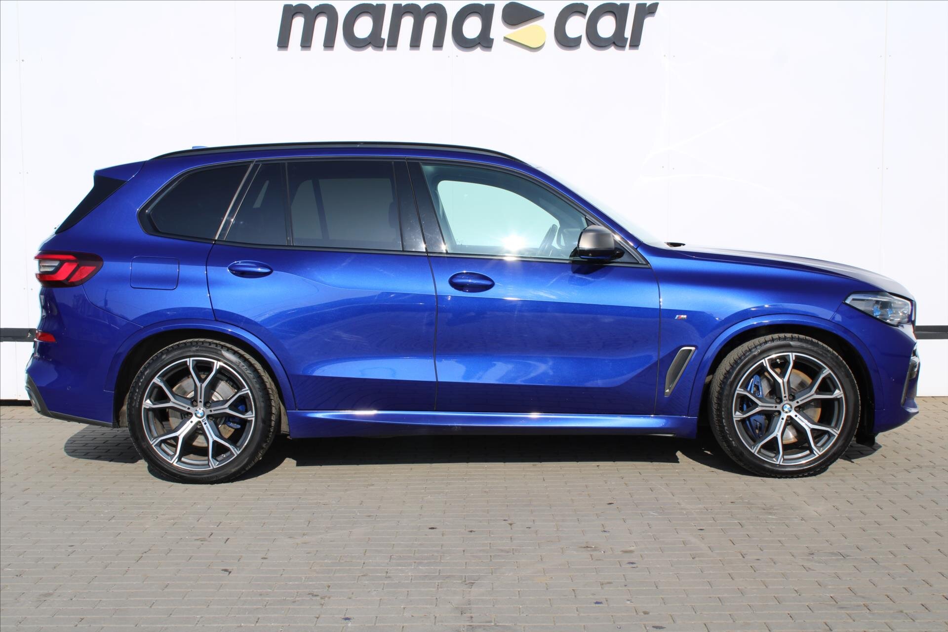 BMW X5 SUV / Terénní 4,4 l 390 kw