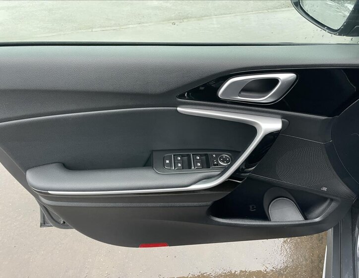 KIA ProCeed Kombi 1,5 l 118 kw