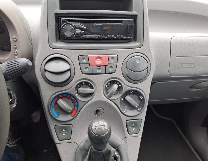 Fiat Panda Hatchback 1,1 l 40 kw