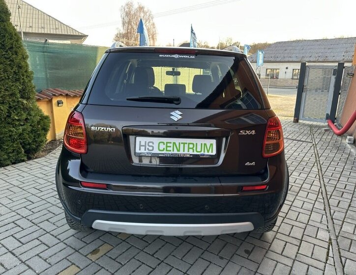 Suzuki SX4 Hatchback 1,6 l 88 kw