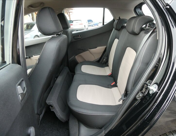 Hyundai i10 Hatchback 998,0 49 kw