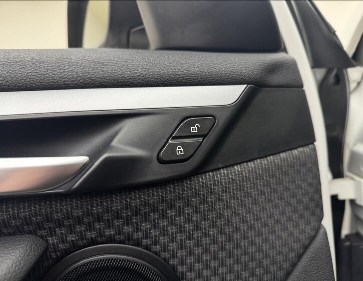 BMW X1 SUV / Terénní 2,0 l 110 kw