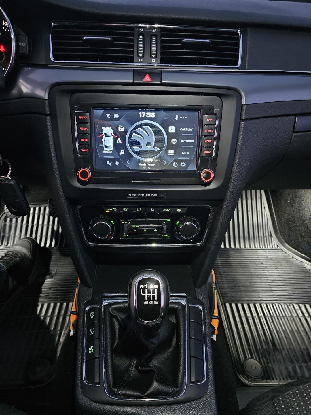 Škoda Superb Kombi 1,4 l 92 kw