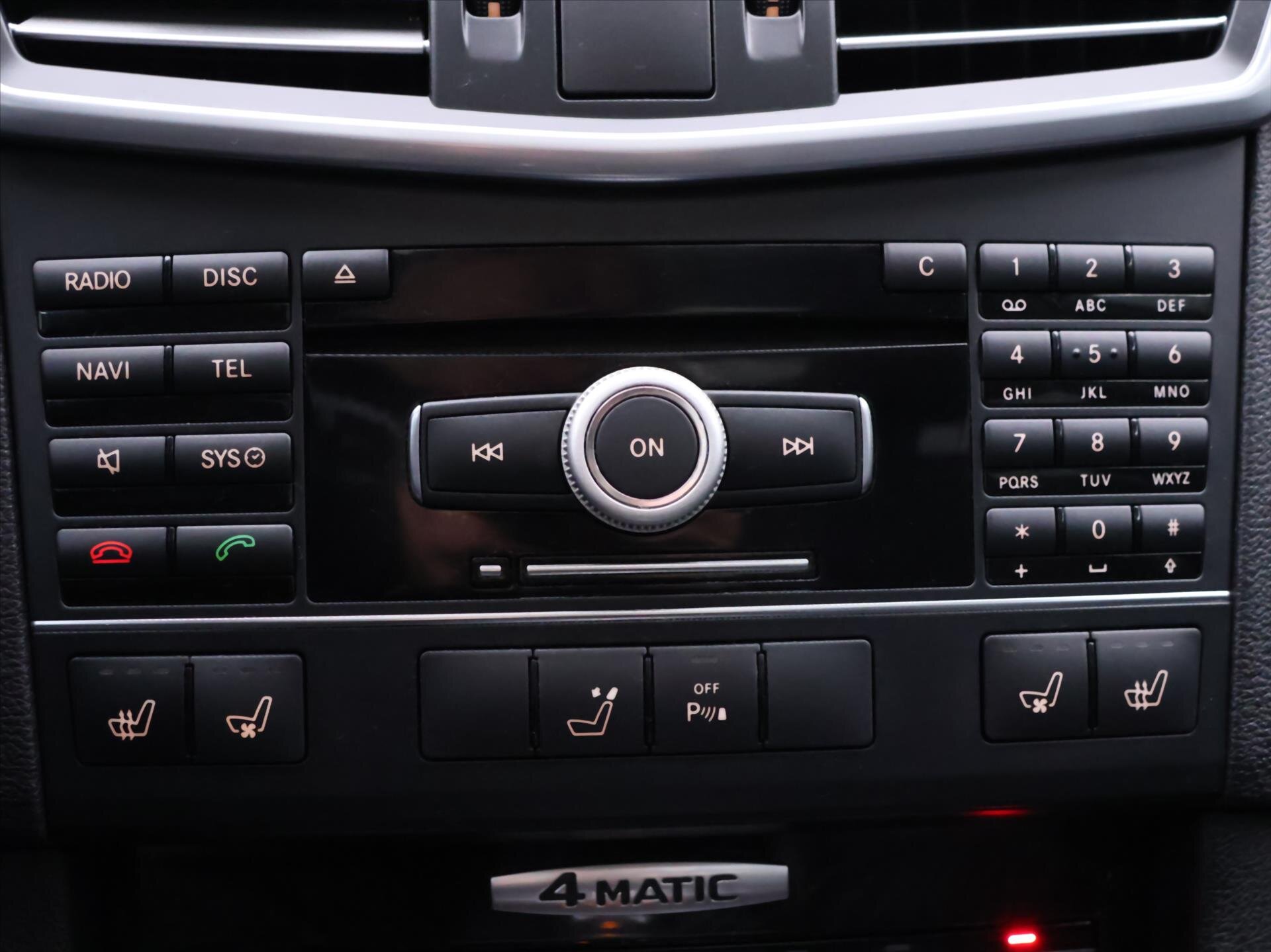 Mercedes-Benz Třídy E Sedan 3,0 l 195 kw