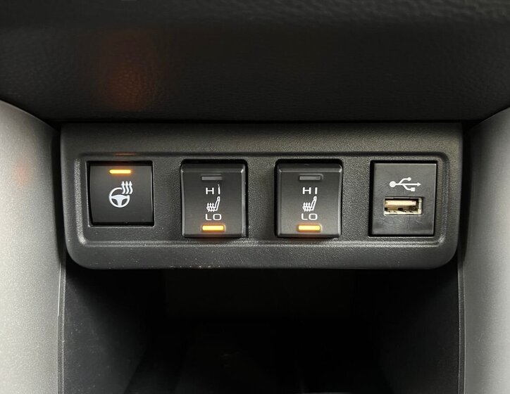 Toyota Corolla Cross SUV / Terénní 2,0 l 143 kw