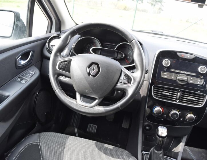Renault Clio Hatchback 1,1 l 54 kw