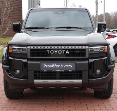 Toyota Land Cruiser 2