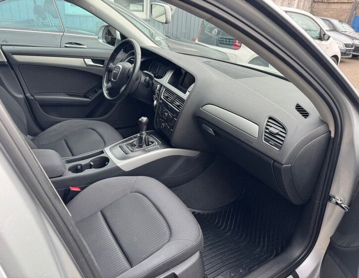 Audi A4 Sedan / Limuzína 1,8 l 88 kw