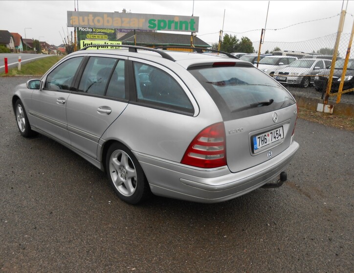 Mercedes-Benz Třídy C 12