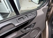 Ford Tourneo Custom MPV 2,0 l 96 kw