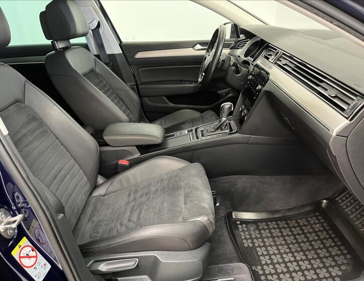 Volkswagen Passat 24