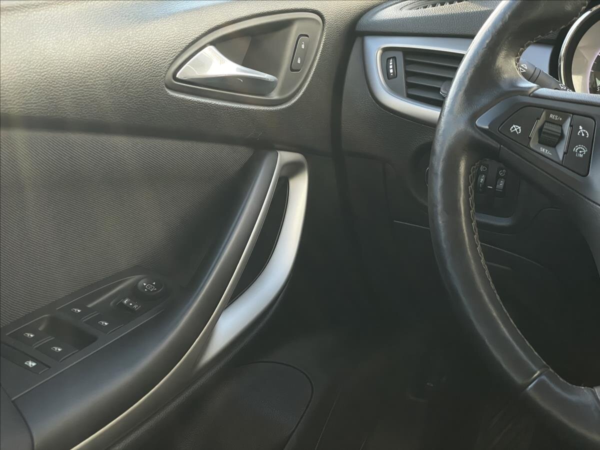 Opel Astra Kombi 1,5 l 90 kw