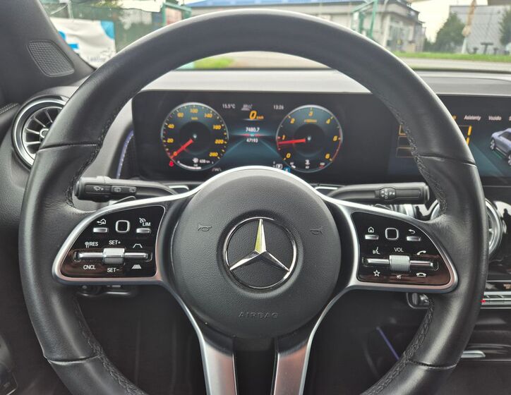 Mercedes-Benz GLB 18