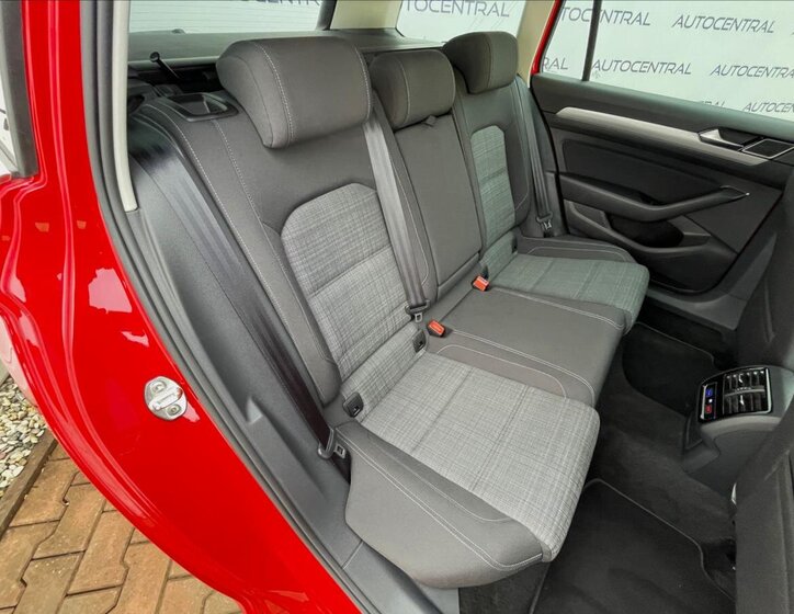 Volkswagen Passat Kombi 2,0 l 90 kw