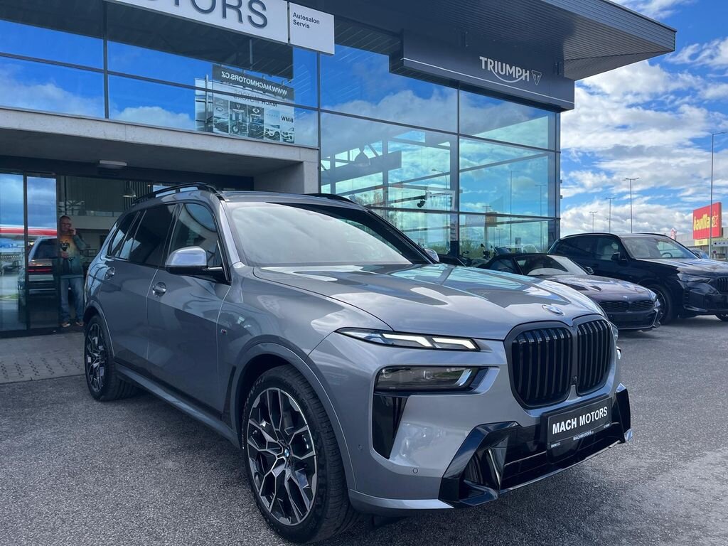 BMW X7 SUV / Terénní 3,0 l 250 kw