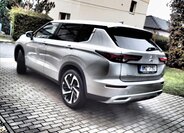 Mitsubishi Outlander SUV / Terénní 2,4 l 162 kw