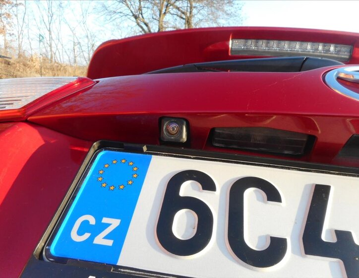 Toyota RAV4 SUV 2,0 l 111 kw