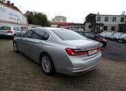 BMW Řada 7 Sedan 3,0 l 195 kw