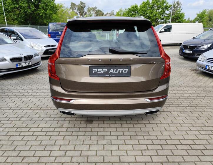 Volvo XC90 9