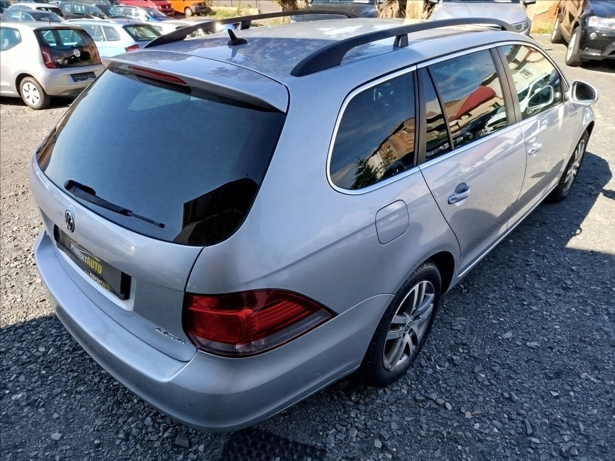 Volkswagen Golf Kombi 2,0 l 103 kw