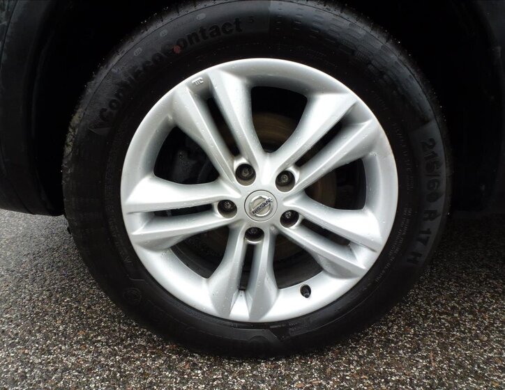 Nissan Qashqai SUV / Terénní 2,0 l 104 kw