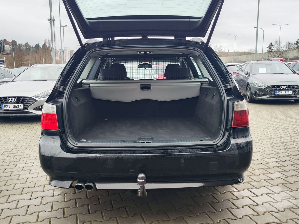 BMW Řada 5 Kombi 2,5 l 130 kw