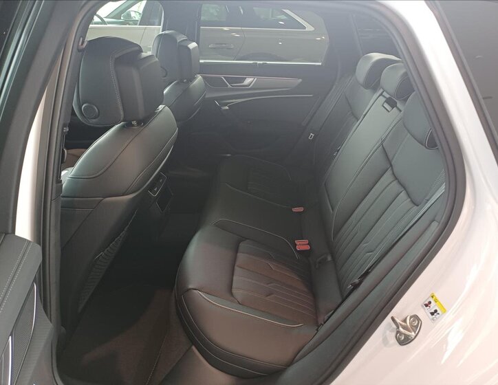 Audi A6 Allroad Kombi 3,0 l 210 kw