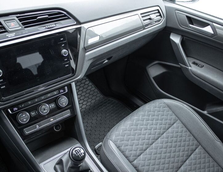 Volkswagen Touran 13
