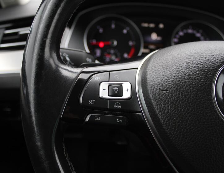 Volkswagen Passat 18