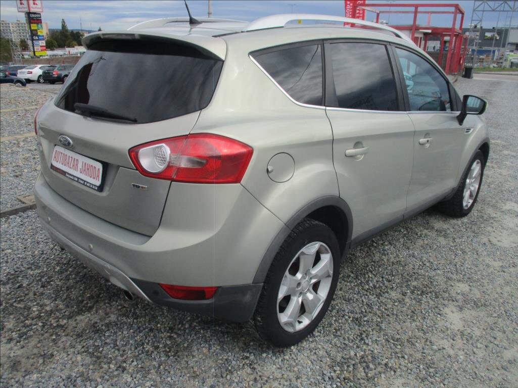 Ford Kuga SUV / Terénní 2,0 l 100 kw