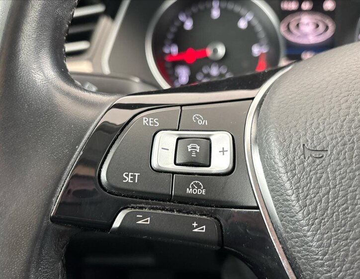 Volkswagen Passat Sedan / Limuzína 2,0 l 140 kw