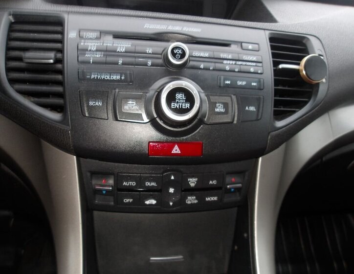 Honda Accord Kombi 2,2 l 110 kw