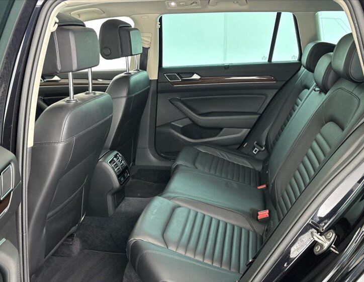 Volkswagen Passat Kombi 2,0 l 176 kw