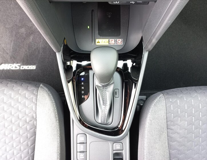 Toyota Yaris Cross CUV / Crossover 1,5 l 68 kw