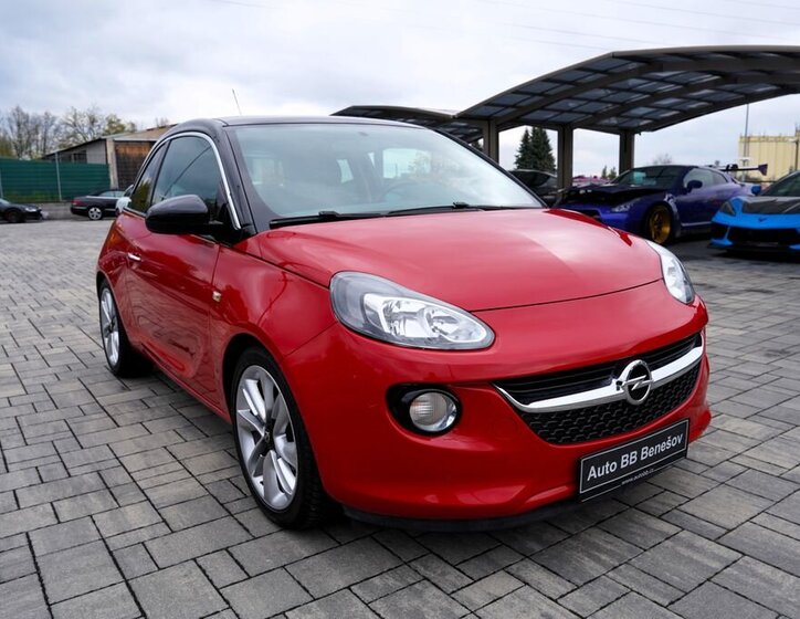 Opel Adam Hatchback 1,4 l 64 kw